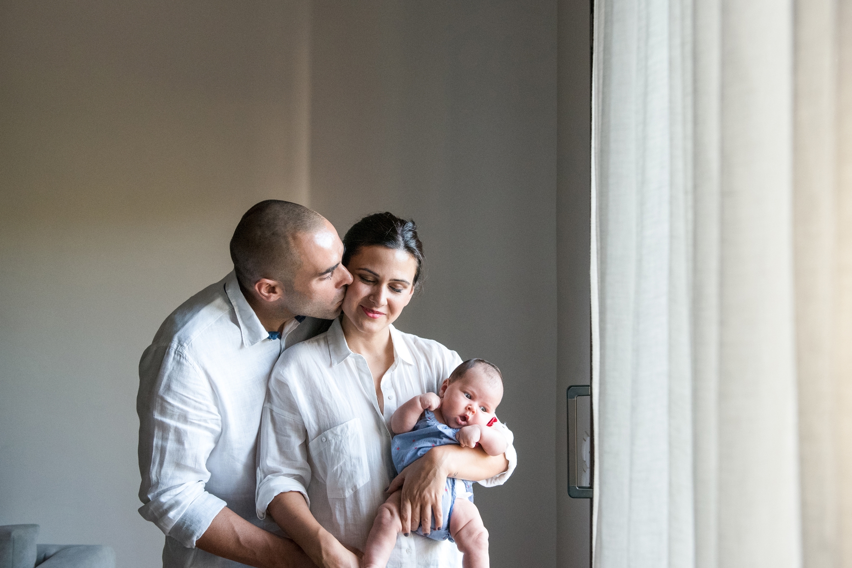 family-baby-photoshoot-new-born-cast-expression-photography-13